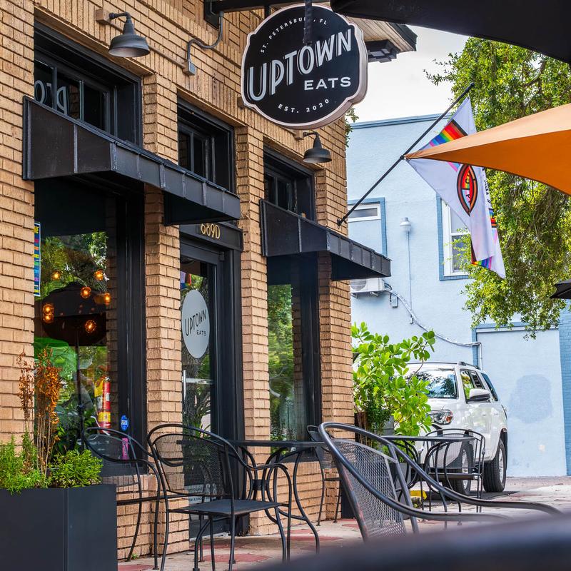Uptown Eats interior