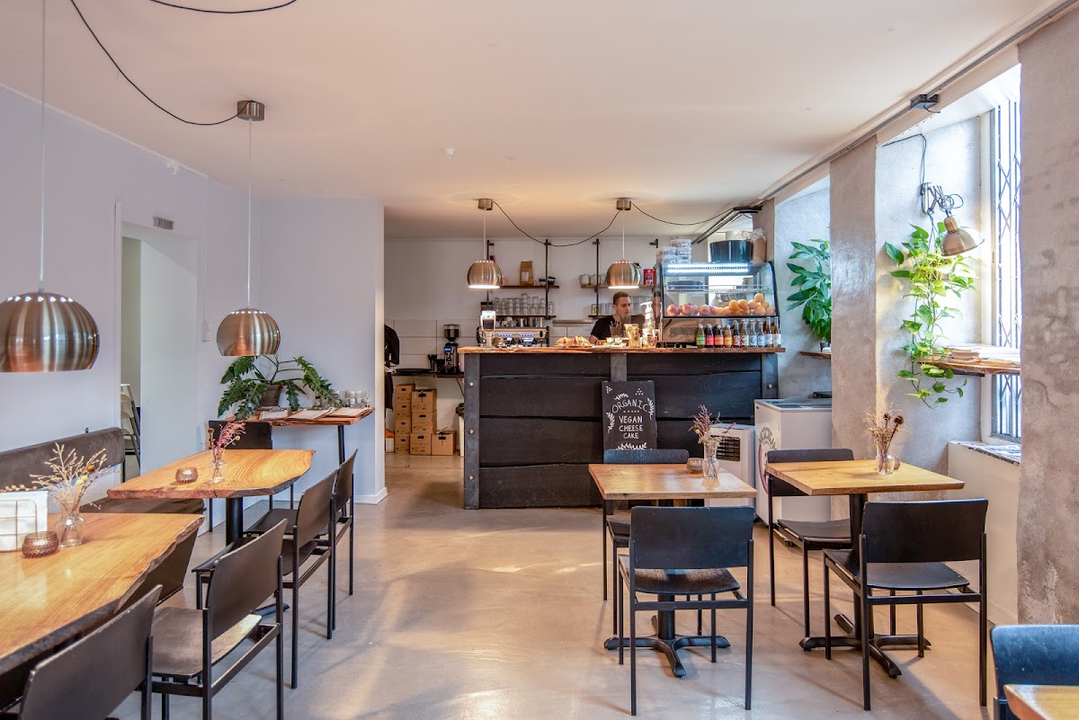 Baryl interior