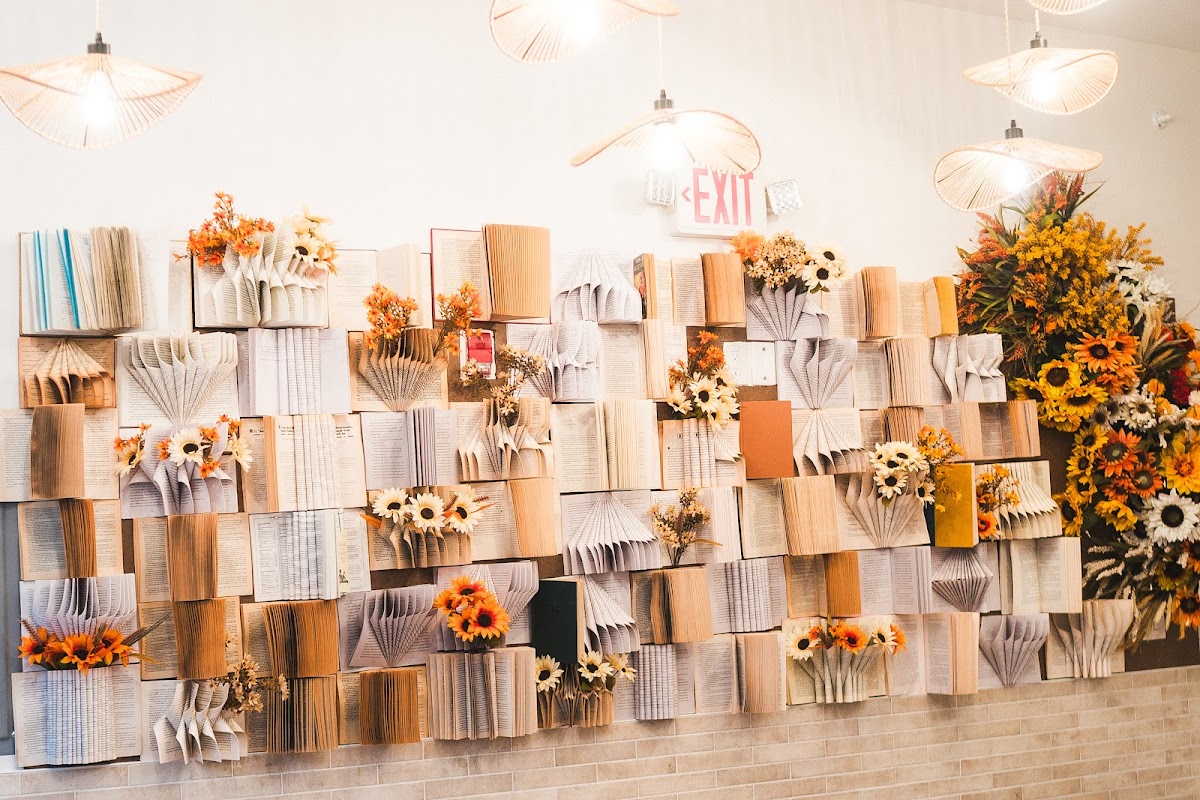 Phin Cafe & Eatery interior