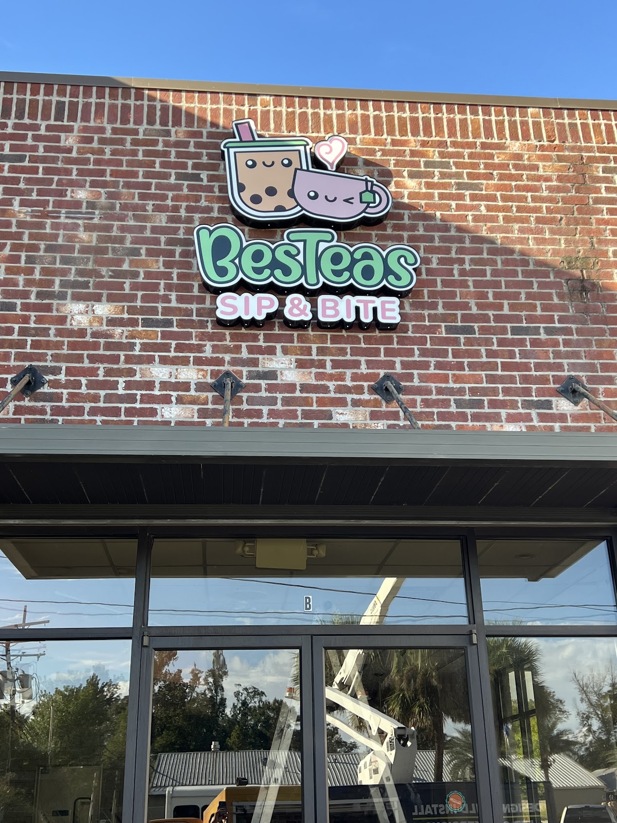 Besteas Sip & Bite interior