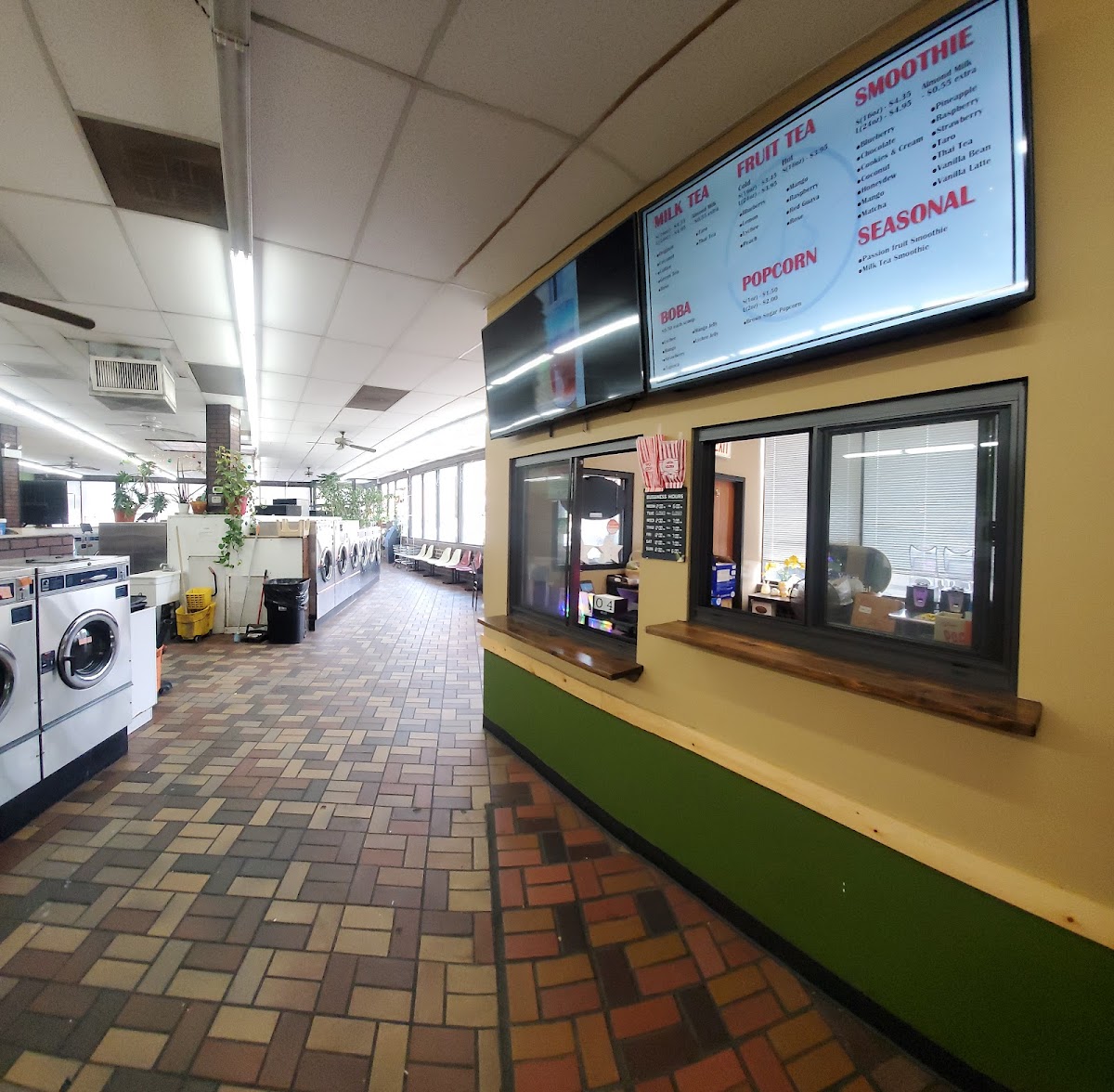 Jay's Bubble Tea Cafe interior