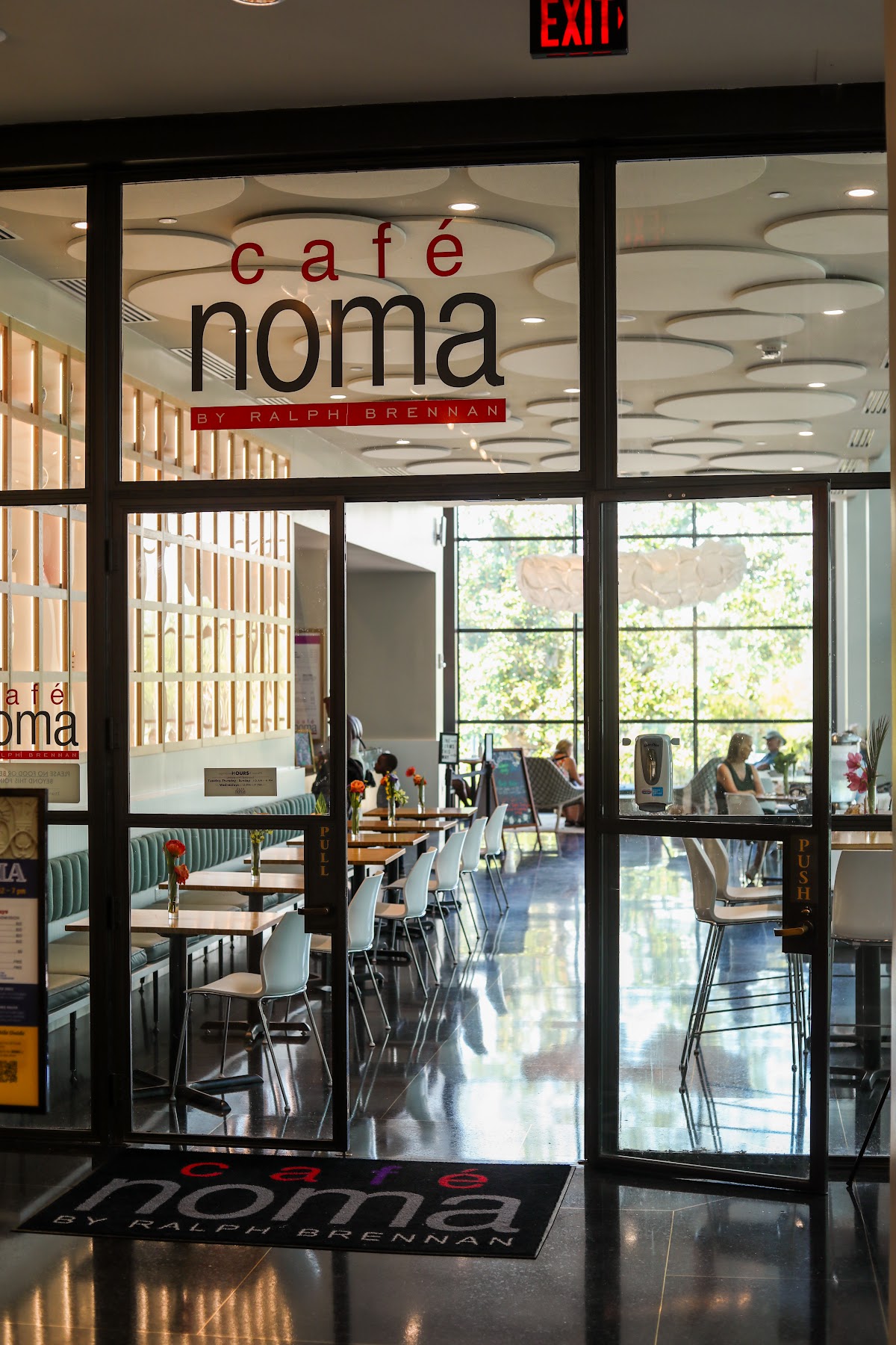 Cafe NOMA interior