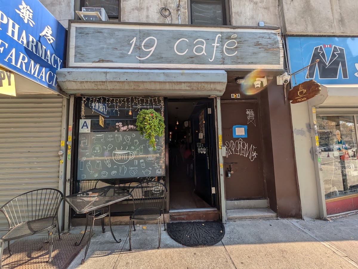 19 Café interior