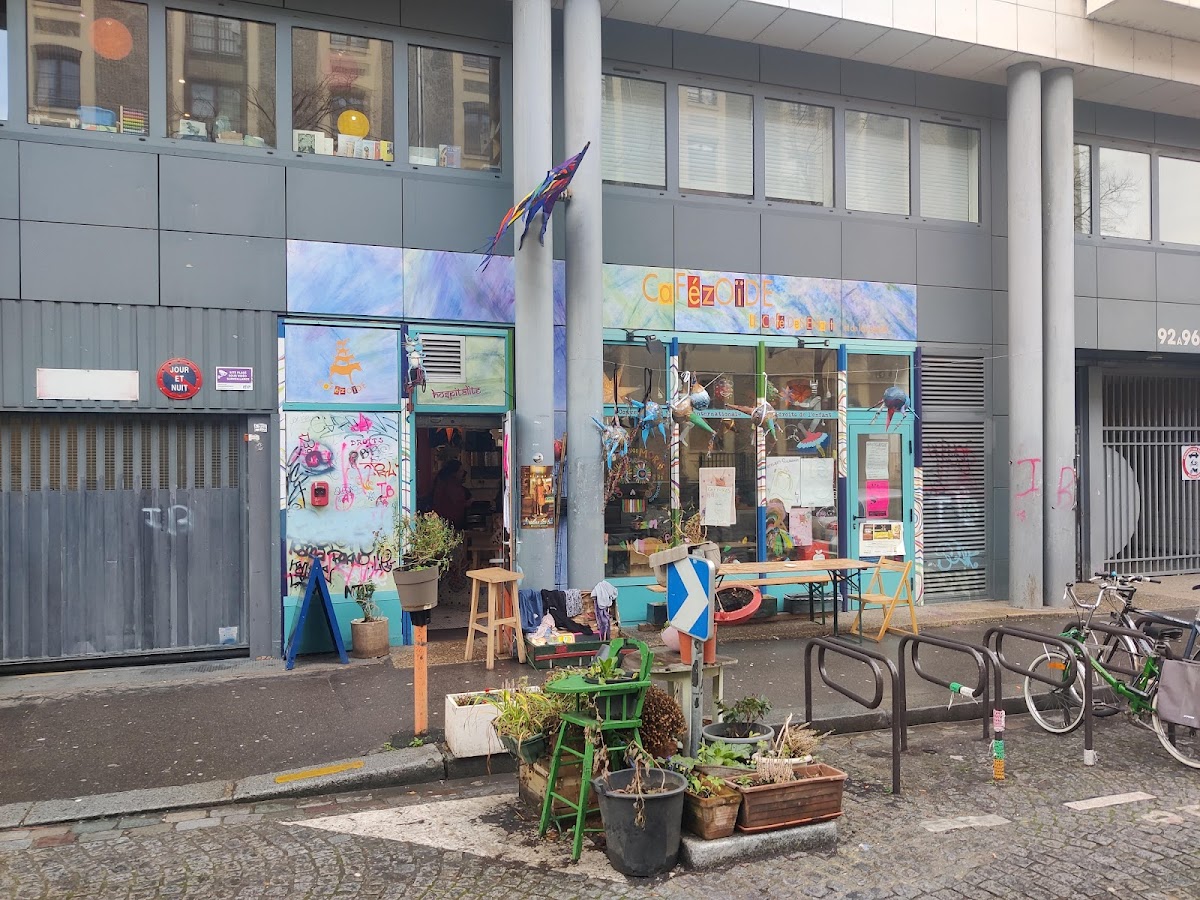 Fédération Internationale des Cafés des Enfants interior