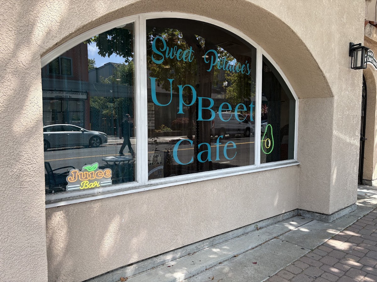 Sweet Potatoes Up Beet Cafe interior