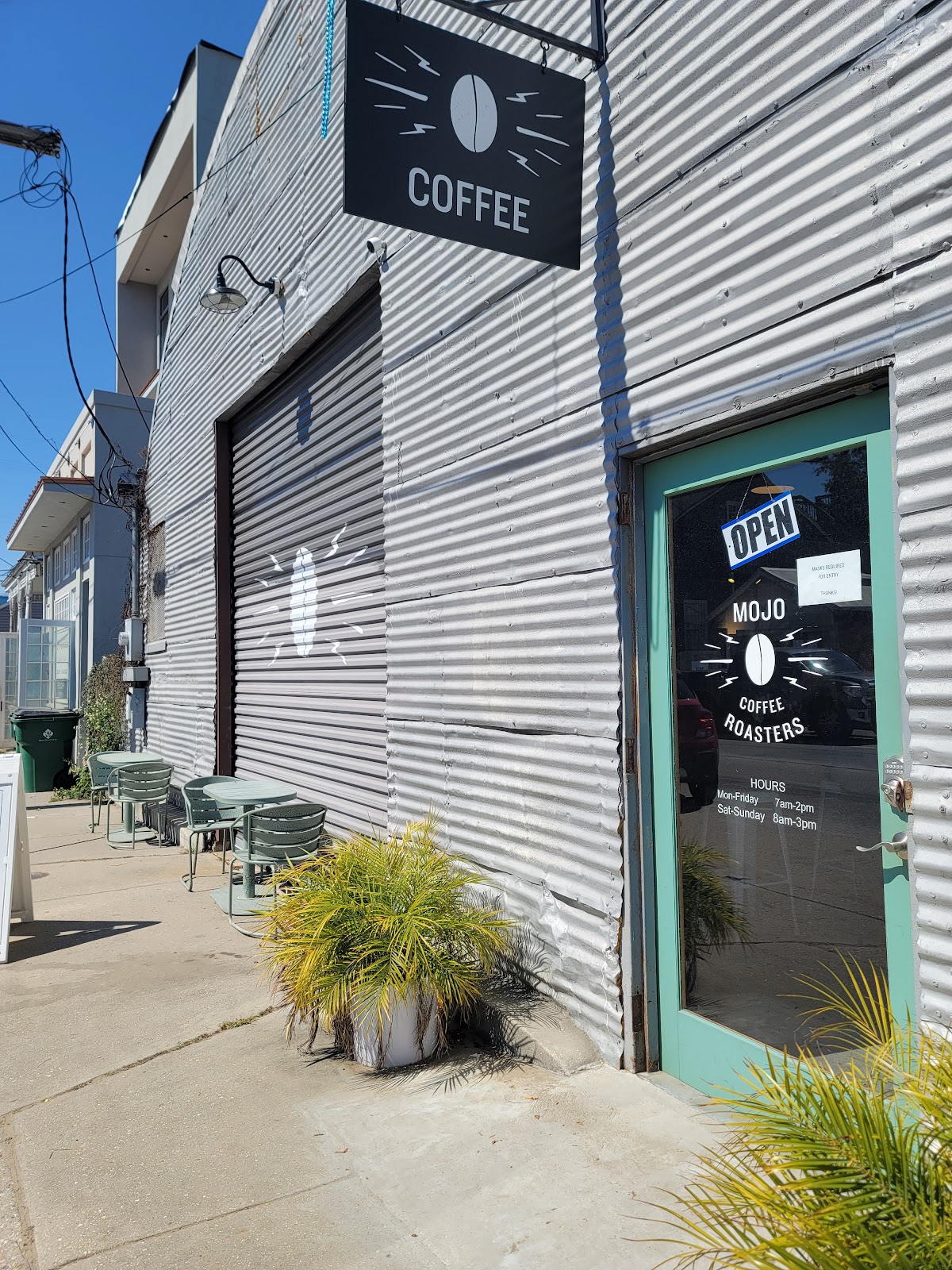 Mojo Coffee Roasters interior