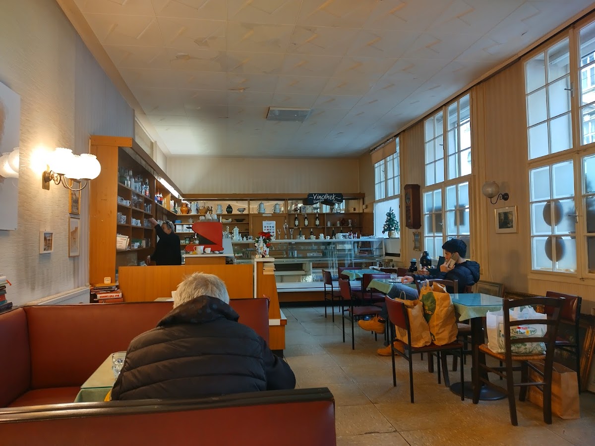 Cafe Schlemmer interior