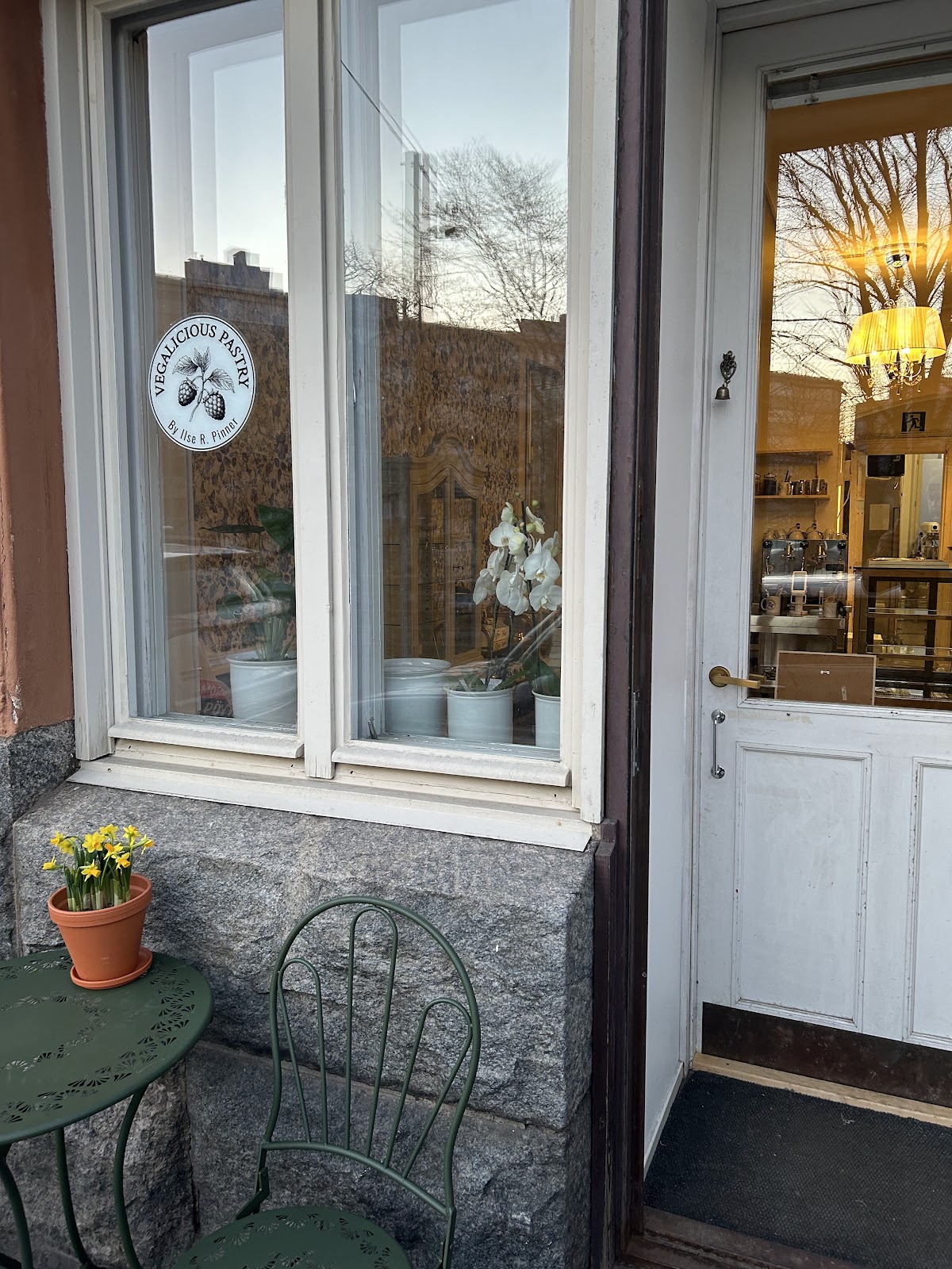 Vegalicious Pastry interior