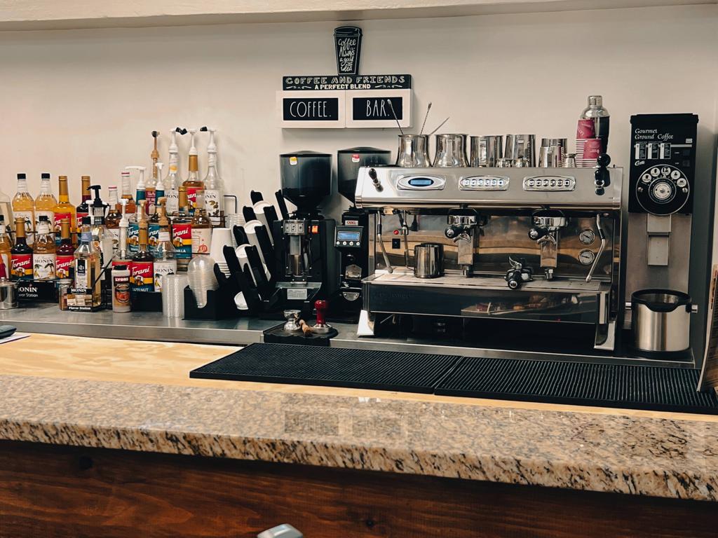 Luis Cafe Atlanta interior
