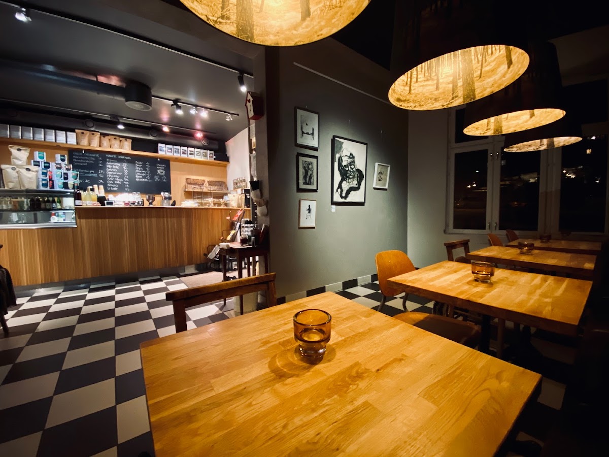 Kaffe & Brød interior