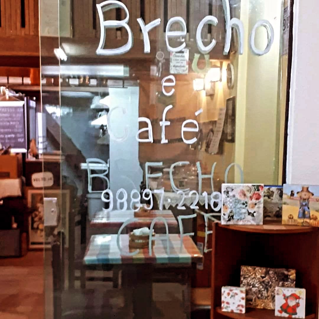 Cafe e Brecho interior