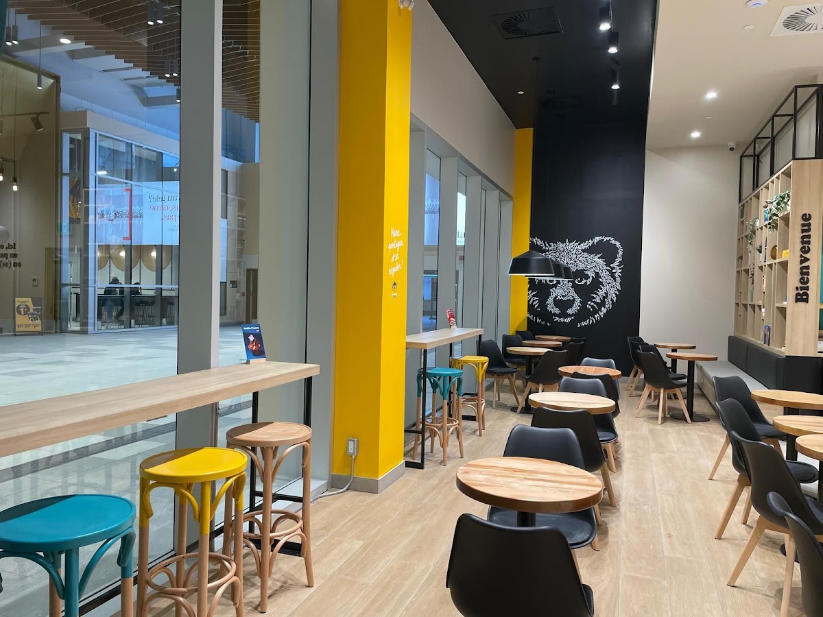 Columbus Café interior