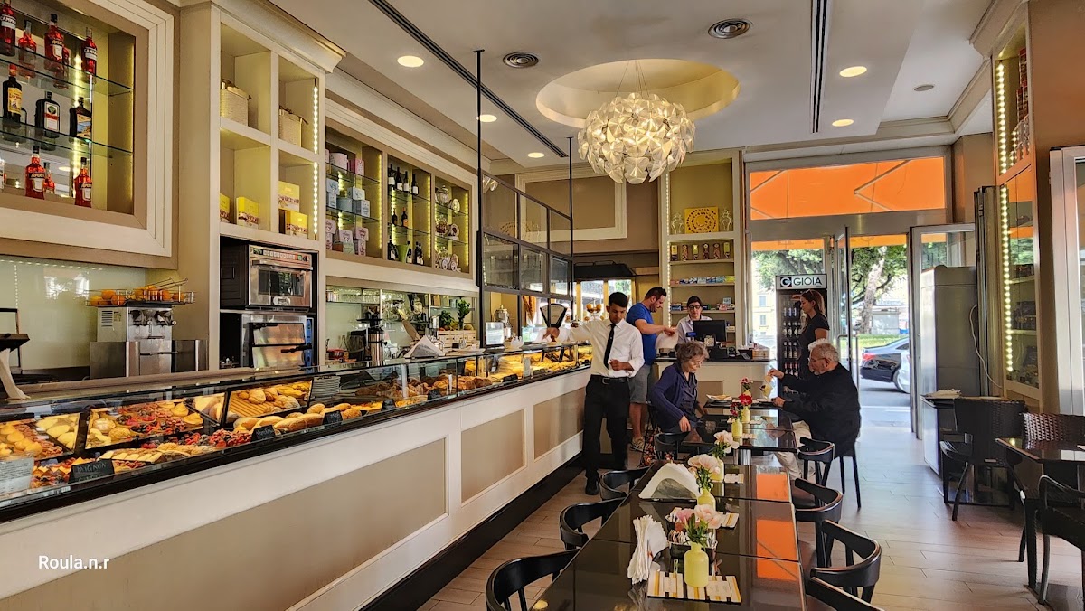 Caffe Niagara interior