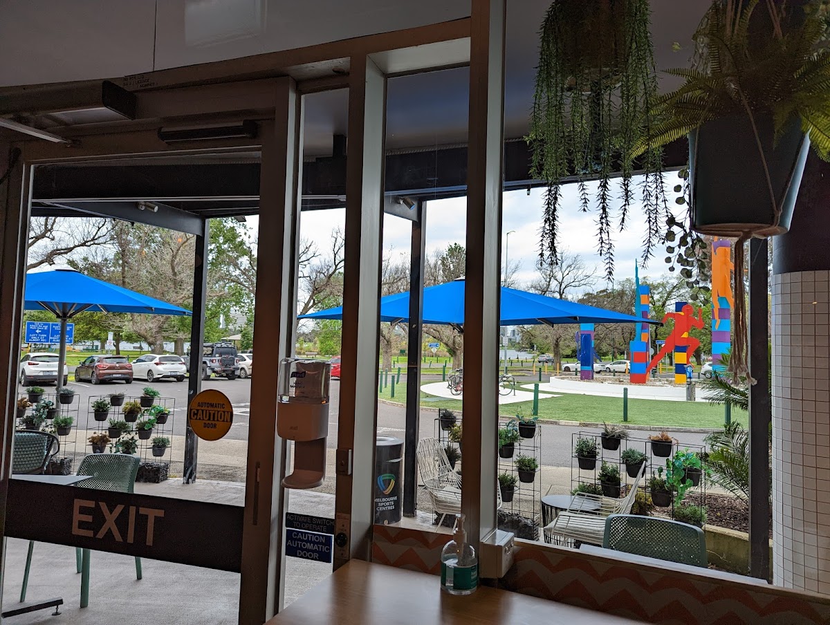 Sir Albert Cafe interior