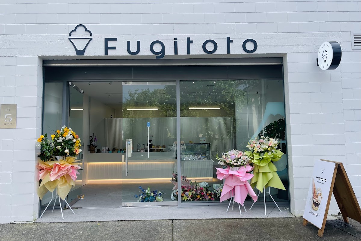 Fugitoto Ice Cream interior
