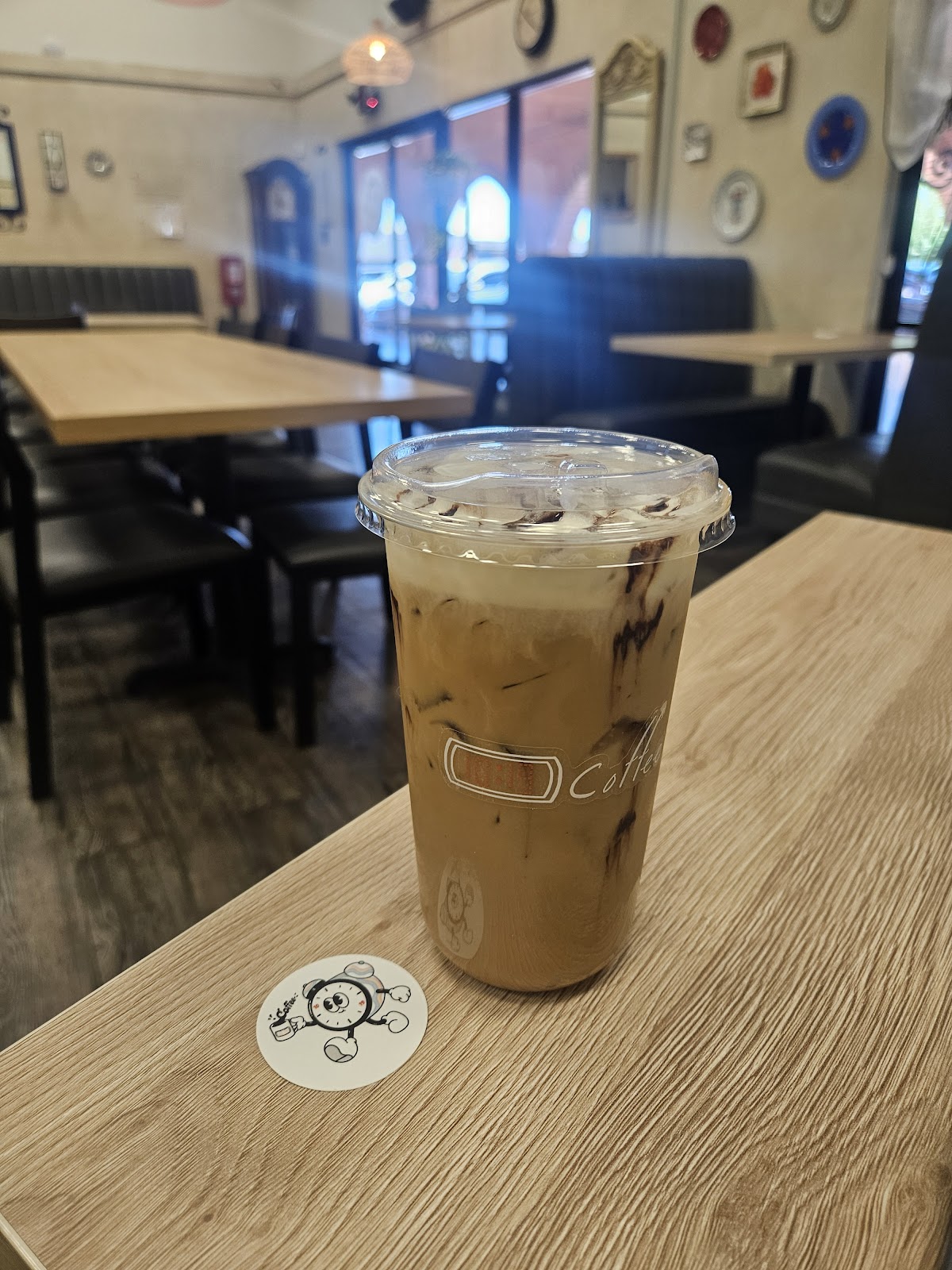 10:19 Coffee interior