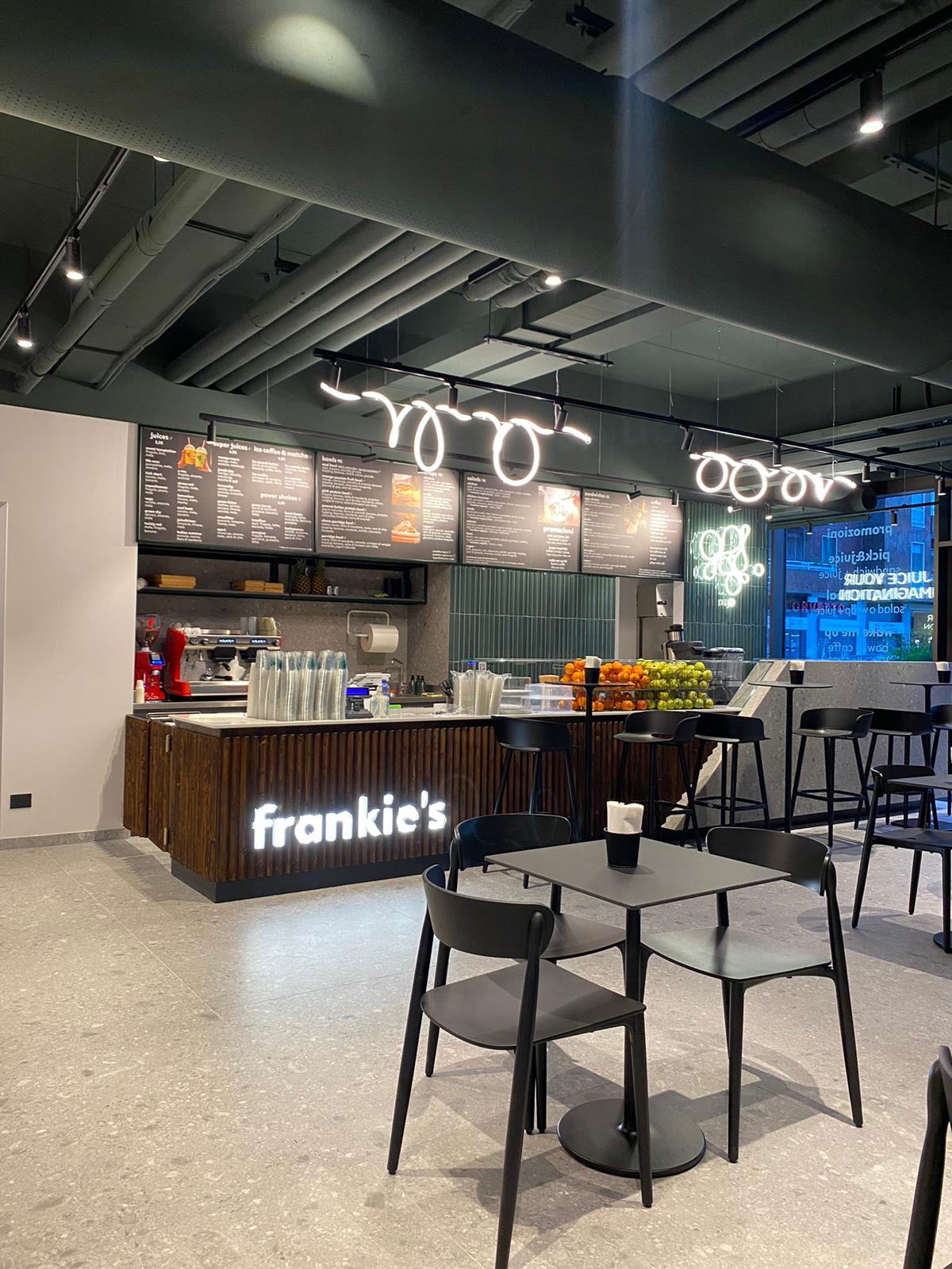 Frankie's interior