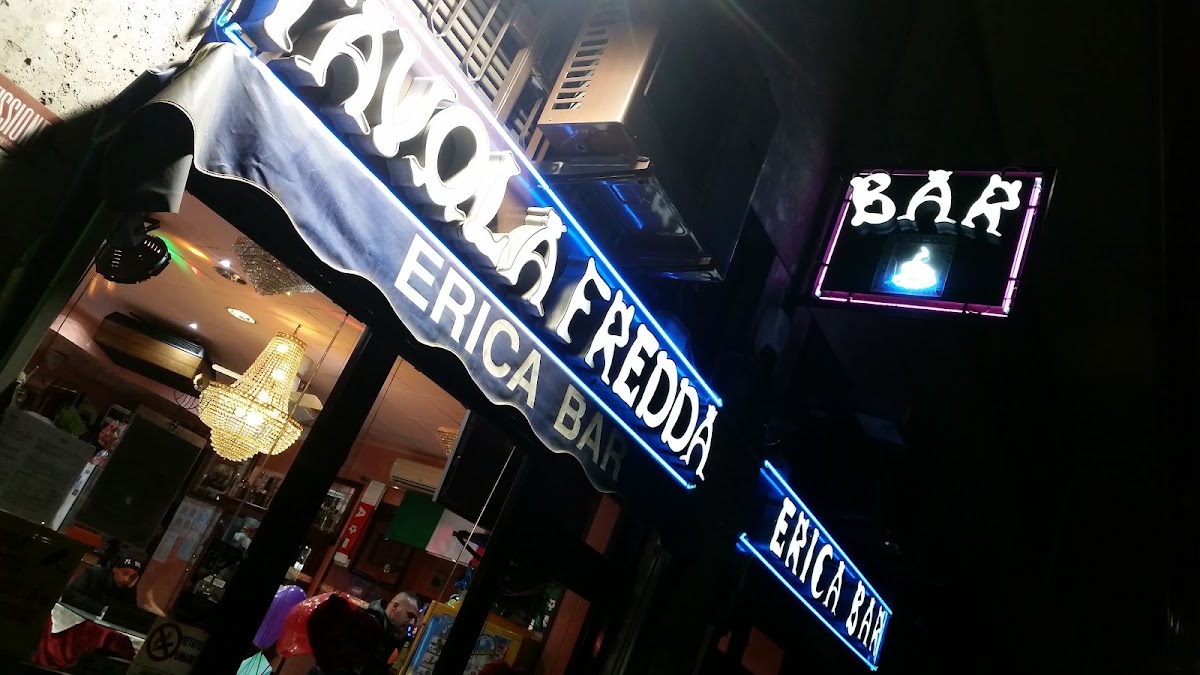 Erica Bar interior