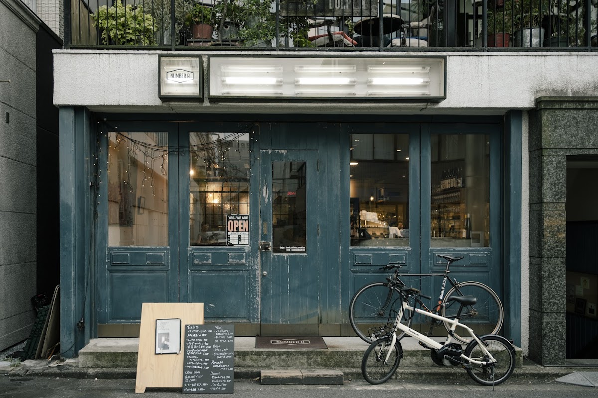 anonymous art cafe & bar interior