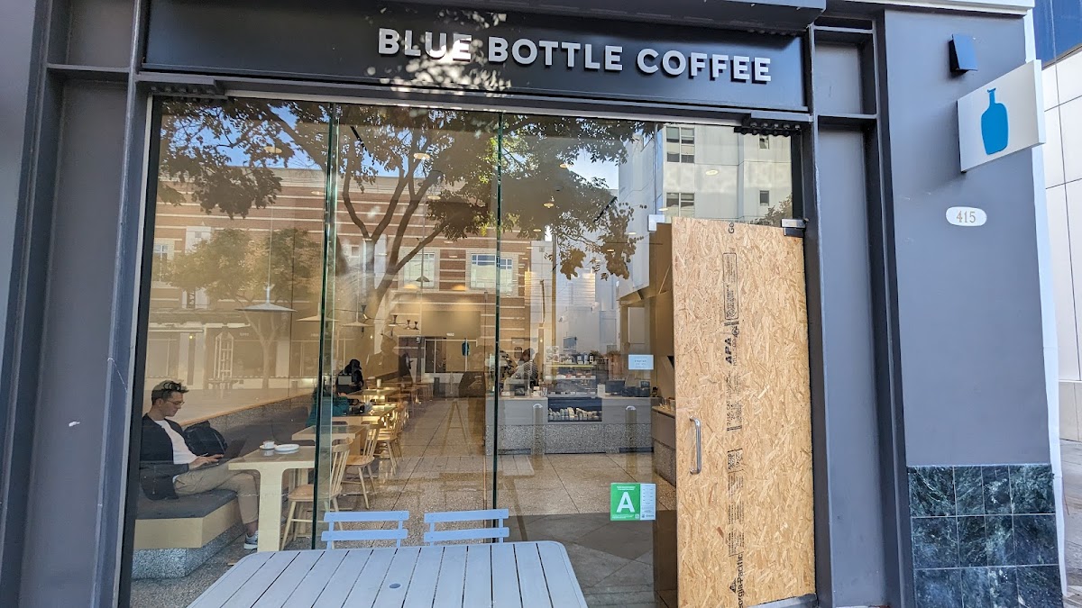 Blue Bottle Coffee interior