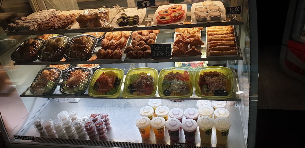 Mano cafe ab interior