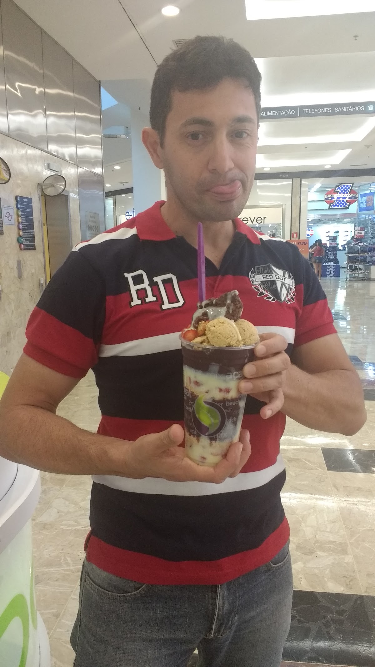 Toca do Acaí interior