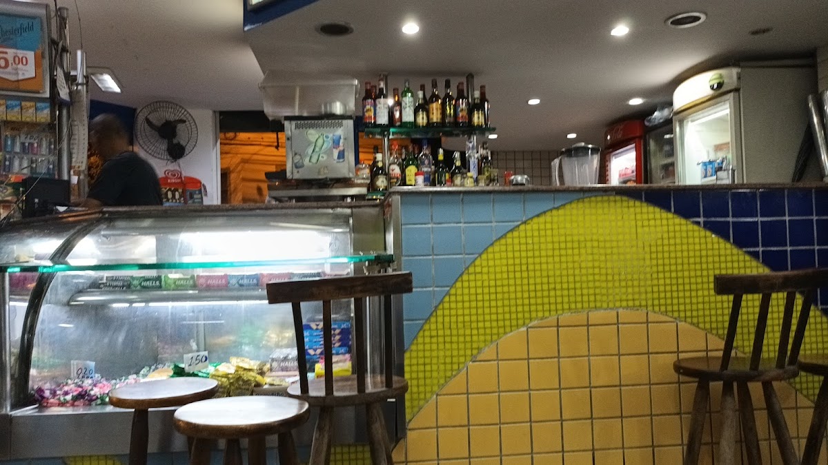 Café & Bar São Cristóvão interior