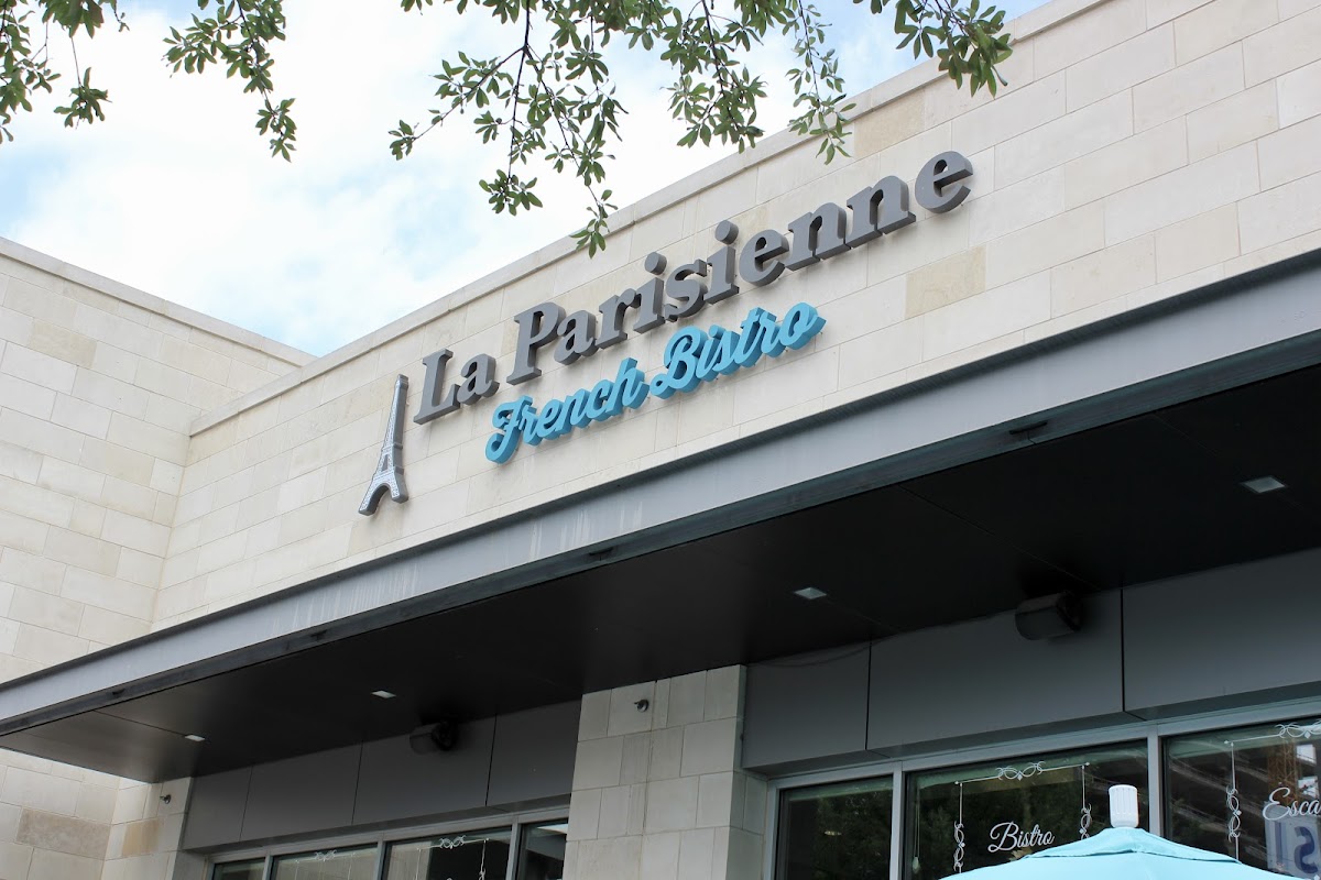 La Parisienne French Bistro interior