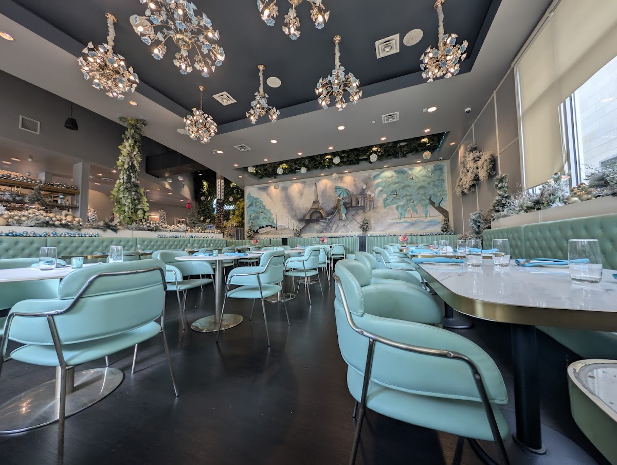 Photo of La Parisienne French Bistro