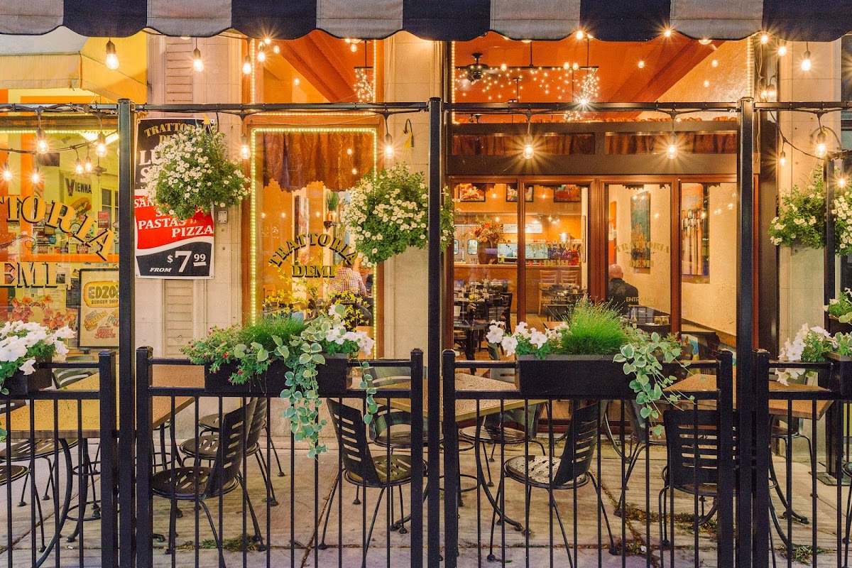 Trattoria Demi interior