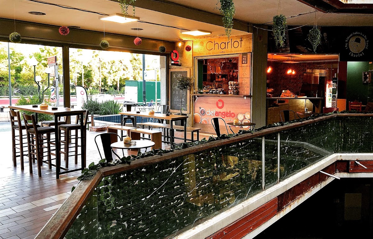 Charlot Cafe interior