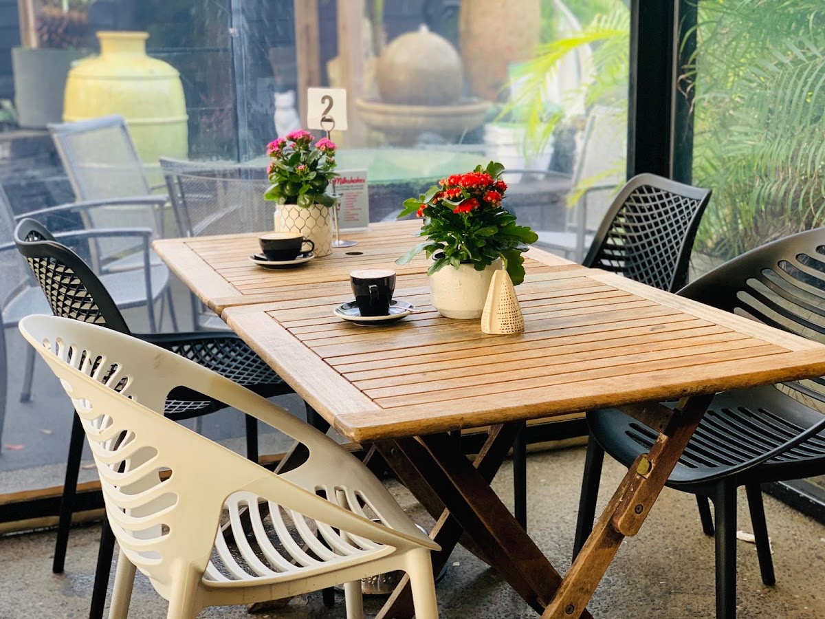 Cafe Greenfingers interior