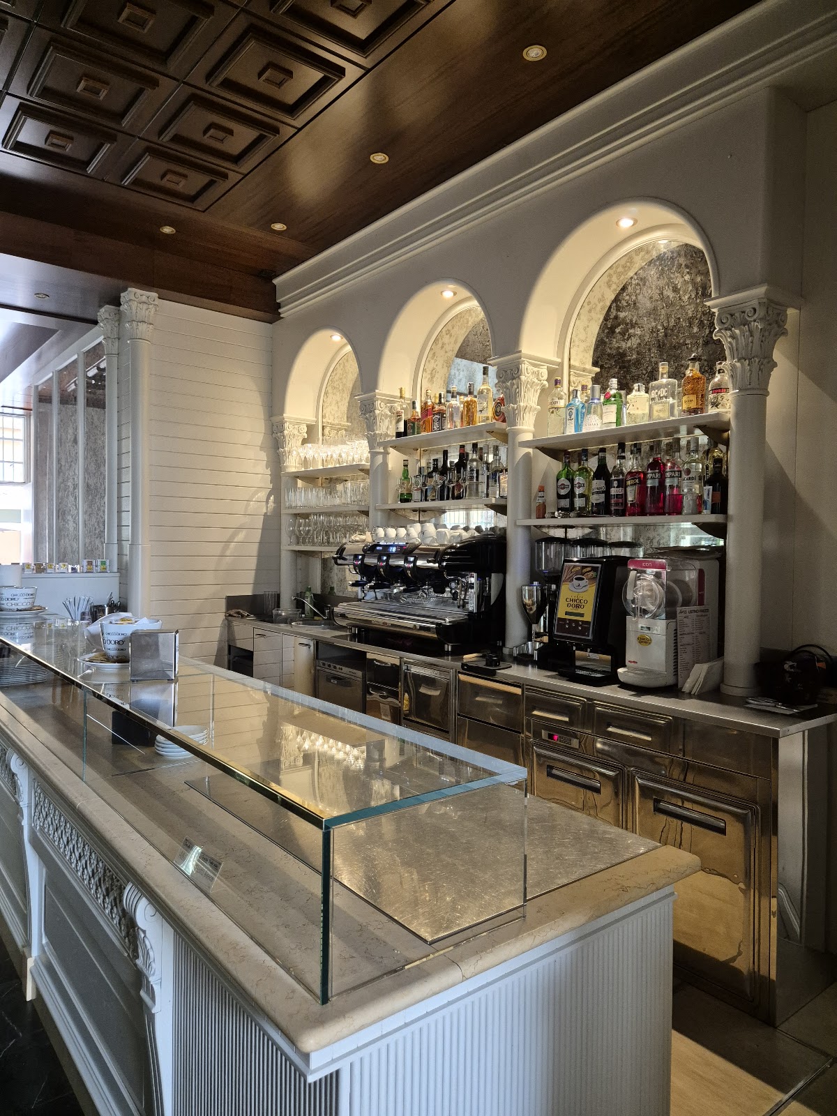 Alpo's Cafè interior