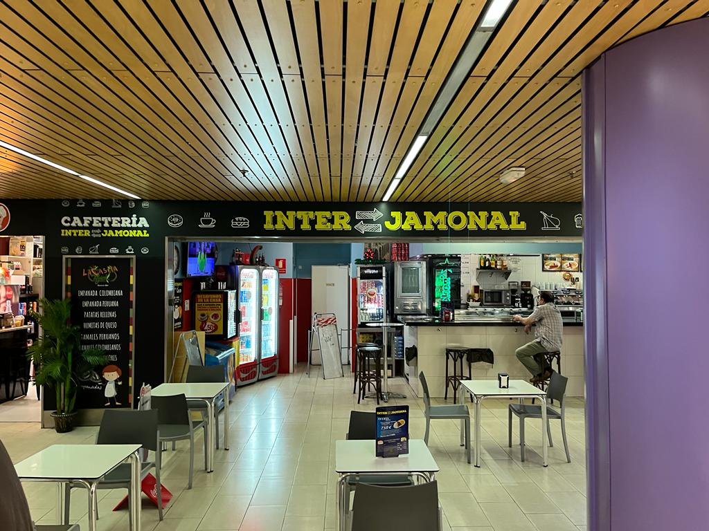 Interjamonal interior
