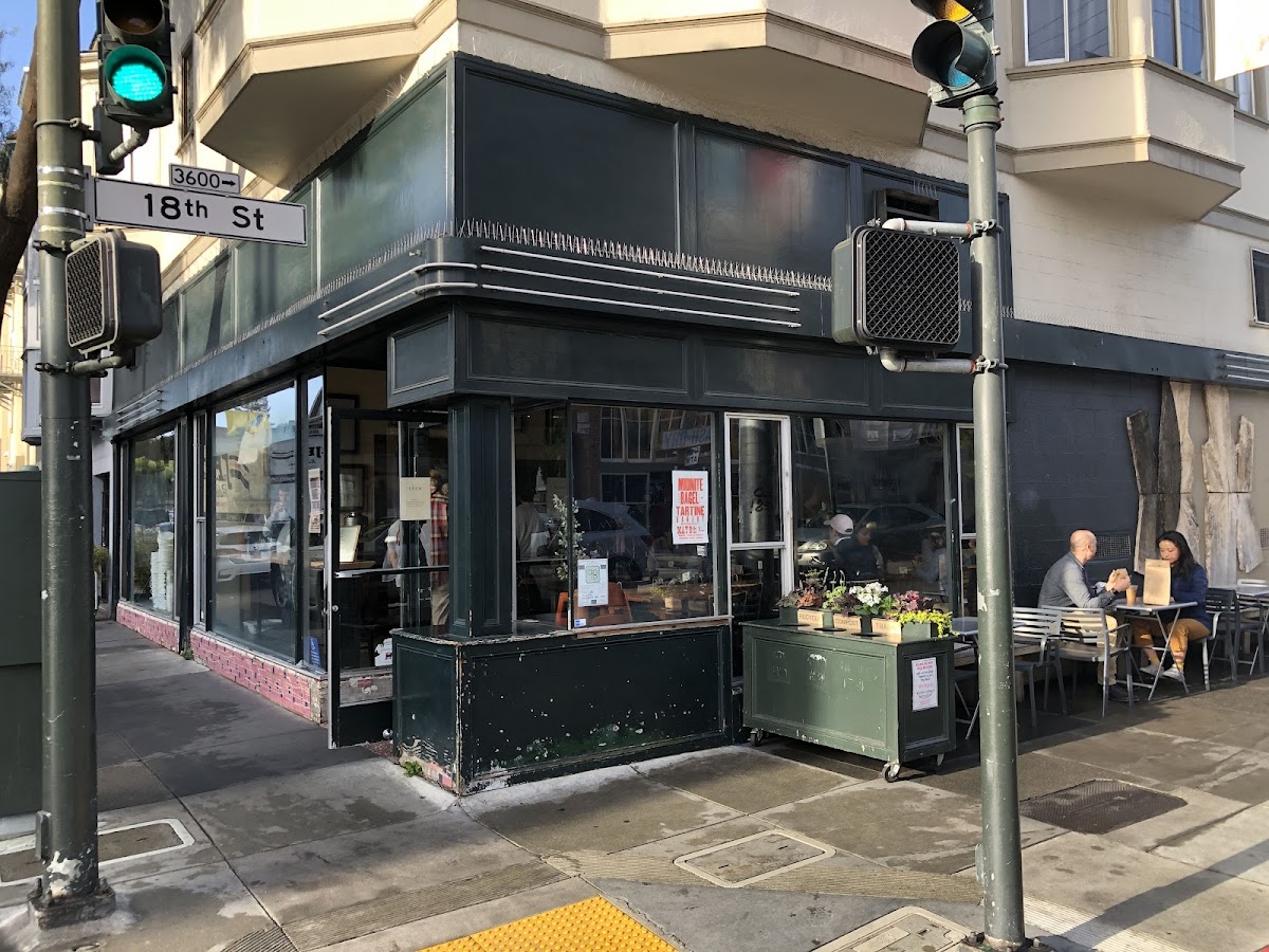 Tartine Bakery interior