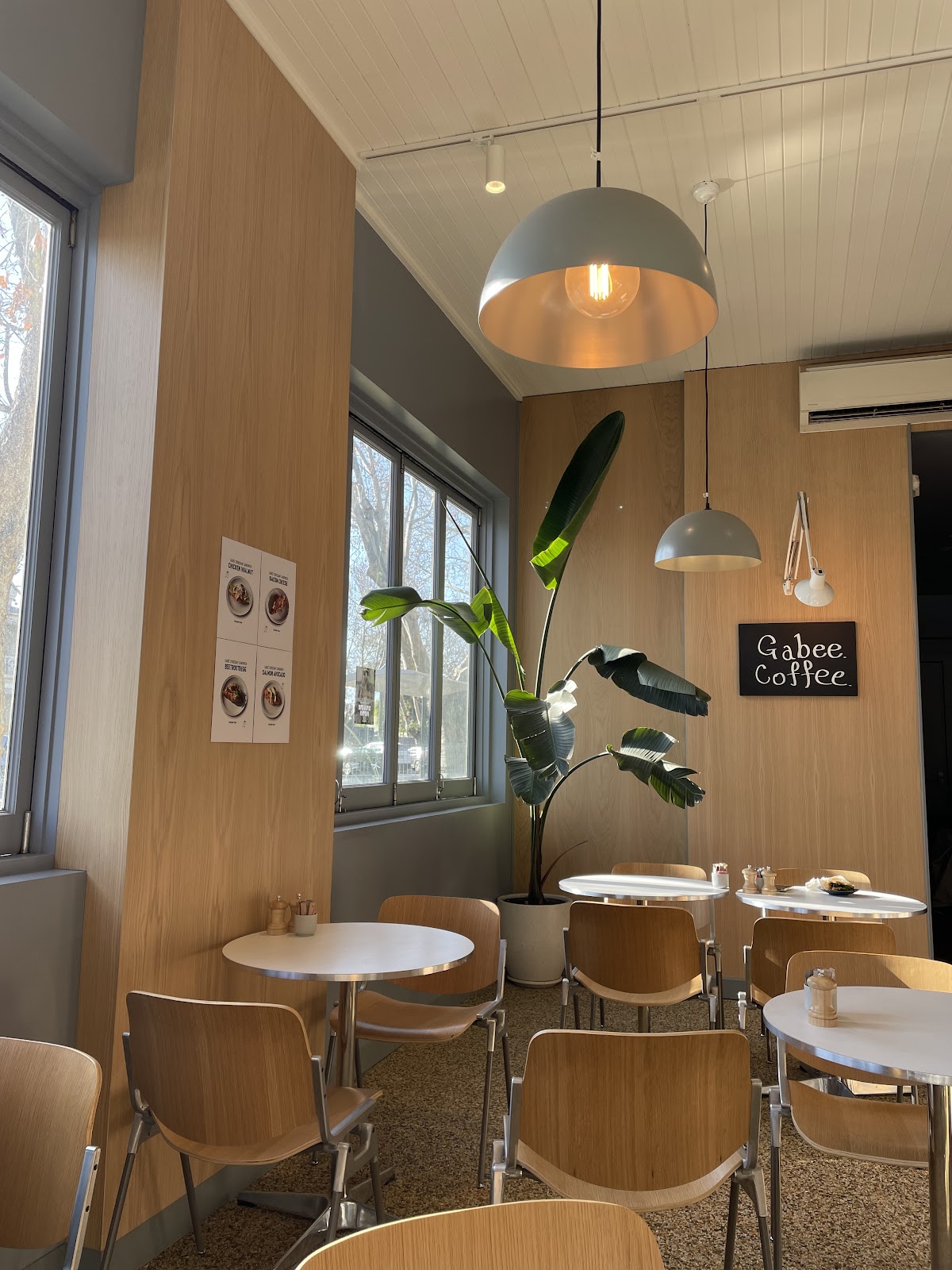GABEÉ interior