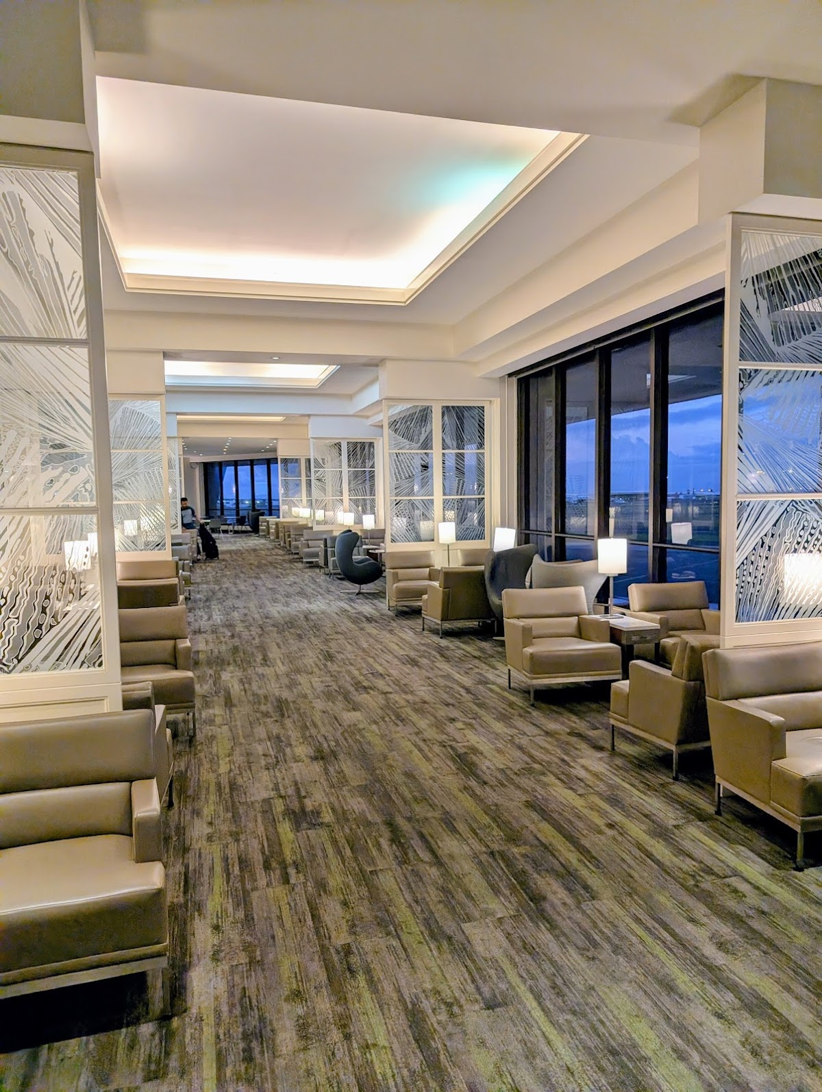 United Airlines Lounge interior