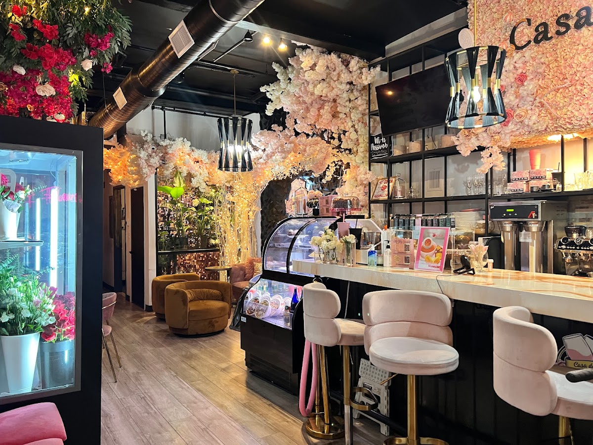 Casa De Flora Bar interior