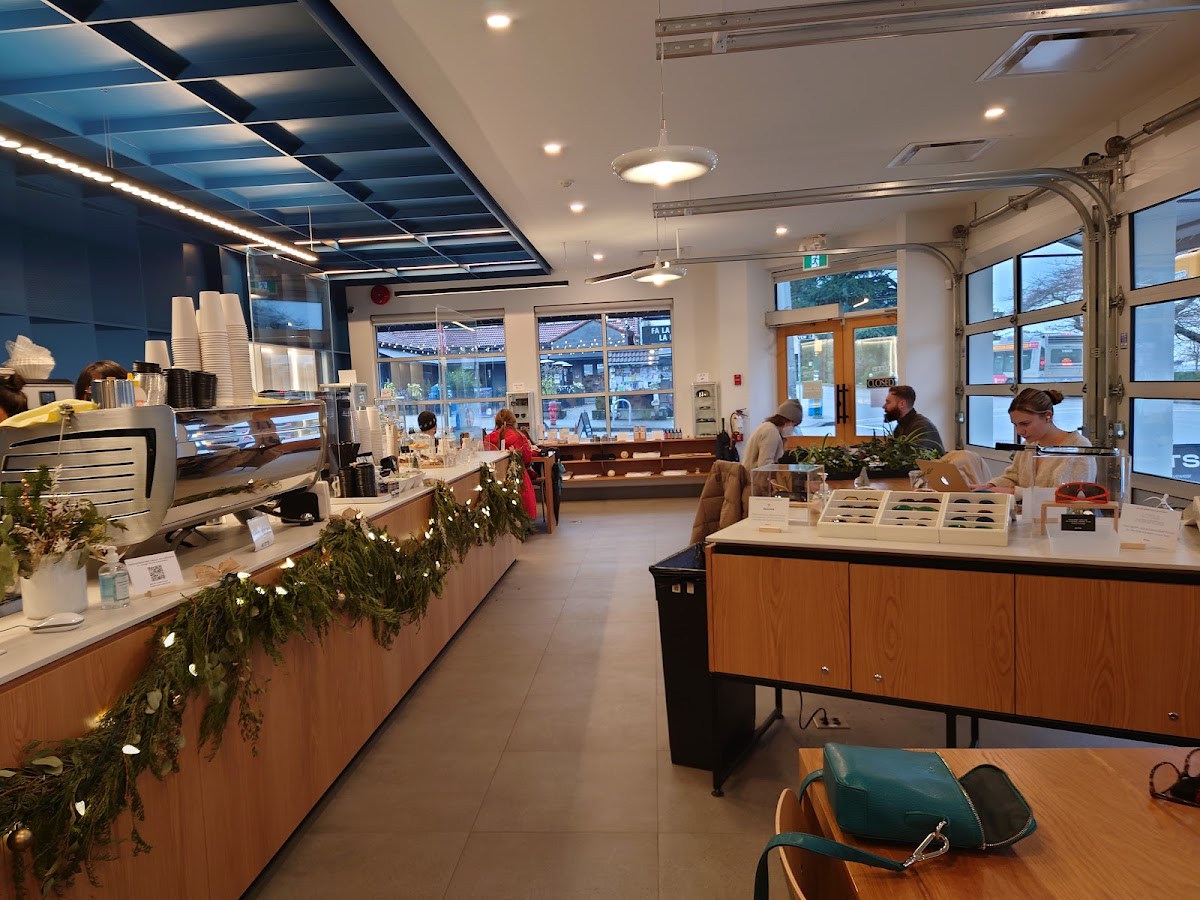 KITS Cafe & Eyewear interior