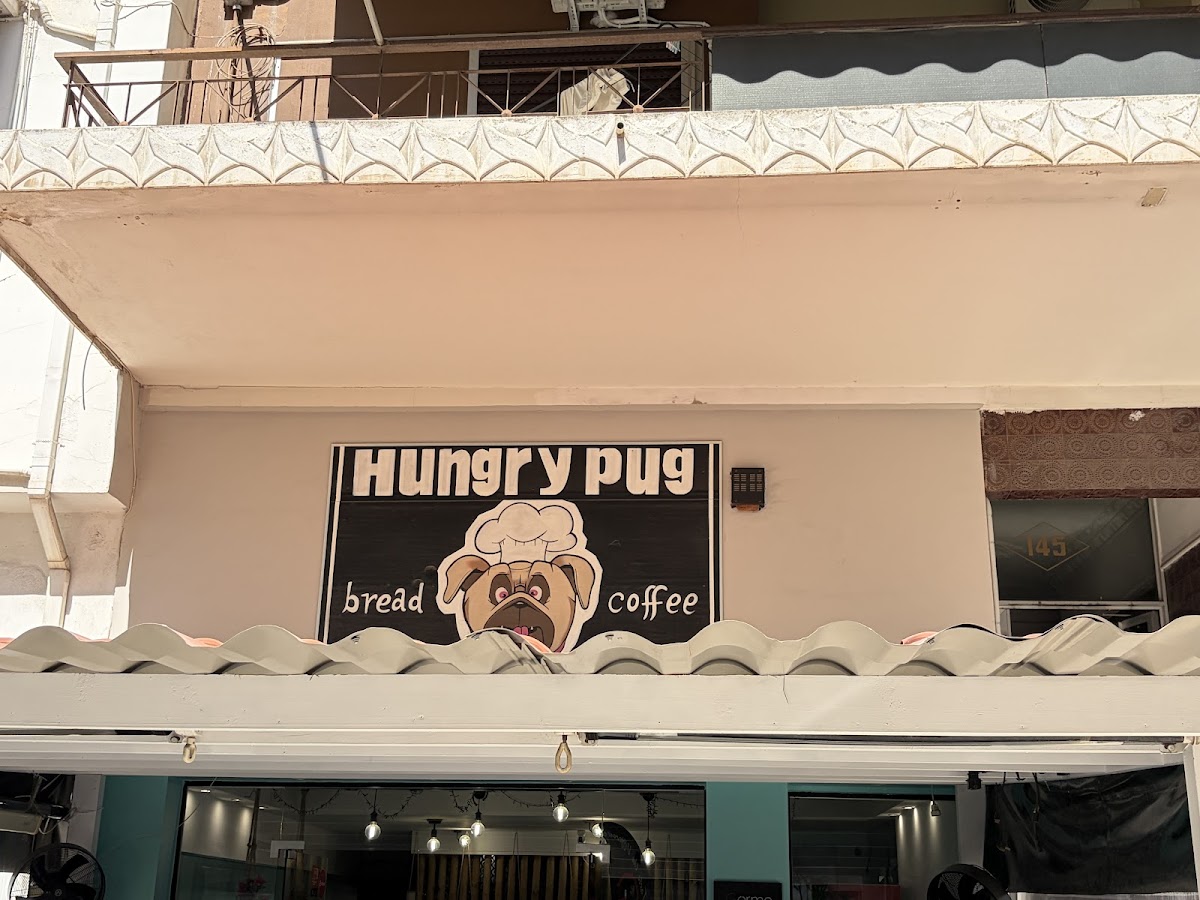 Hungry Pug Bread and Coffee interior
