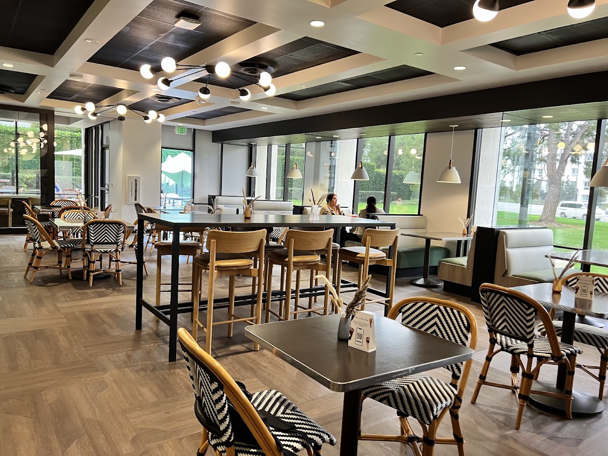 Blue Hummingbird Coffee and Kitchen interior
