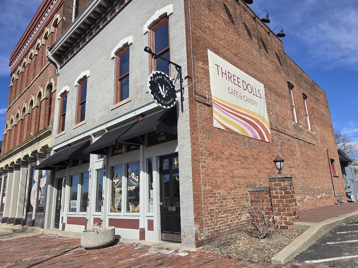 Photo of Three Dolls Cafe & Cakery