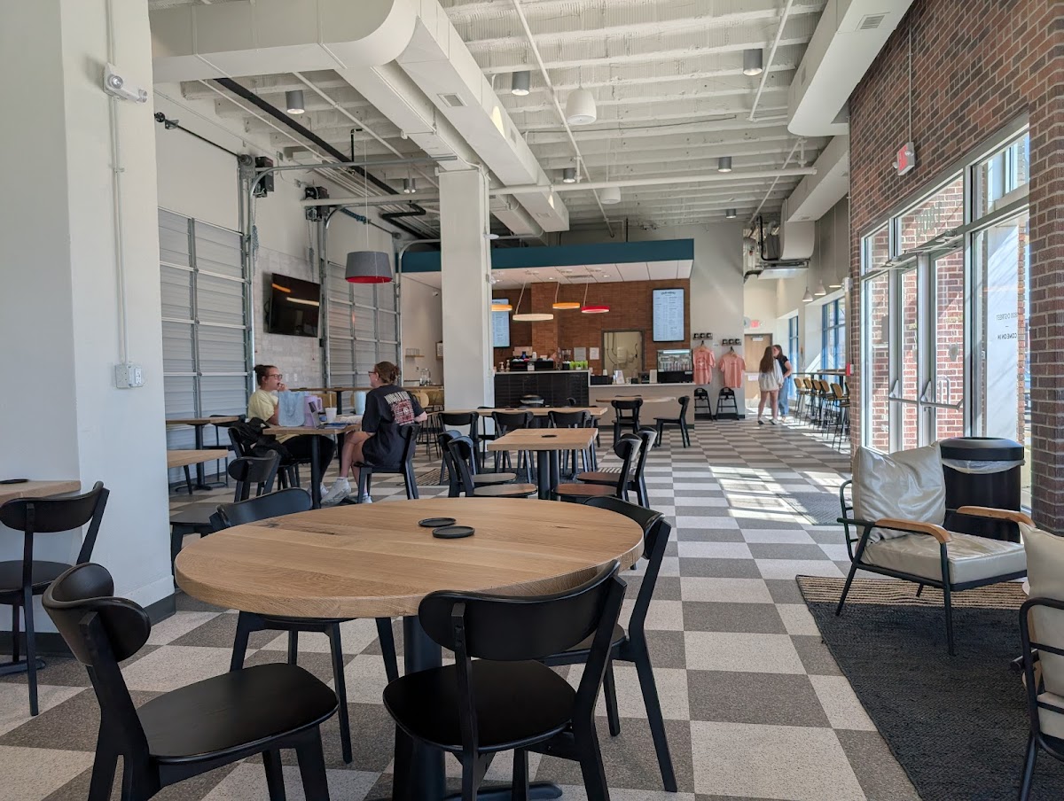 10:02 Coffee interior