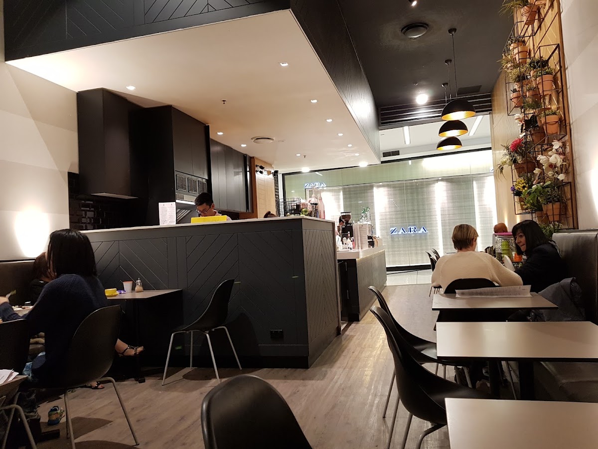 1st Sipzz Cafe interior