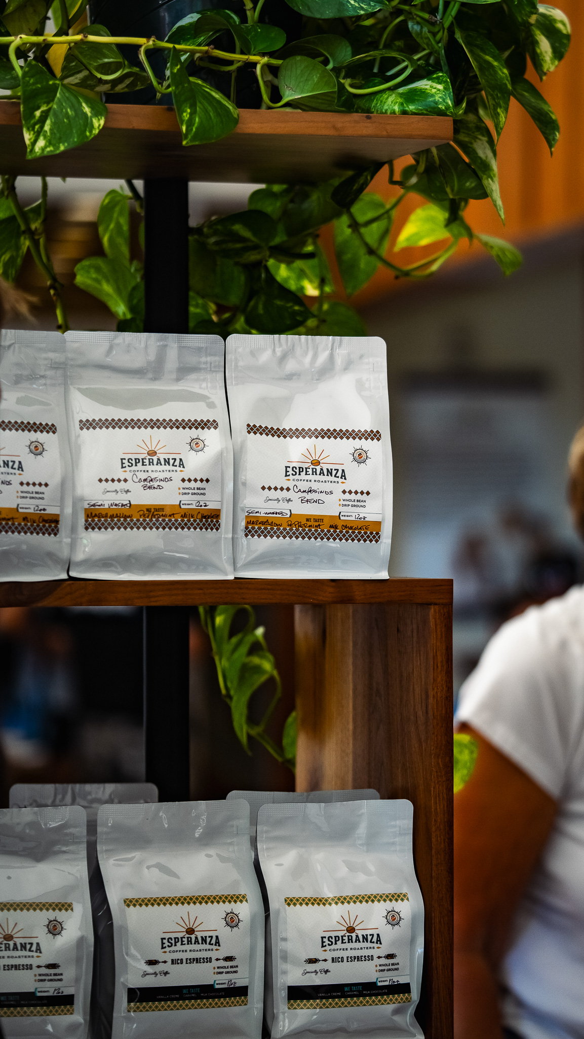 Esperanza Coffee Roasters interior