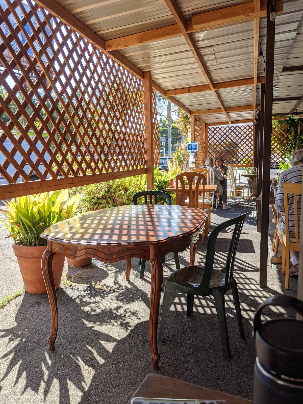 Teddy's Cafe interior