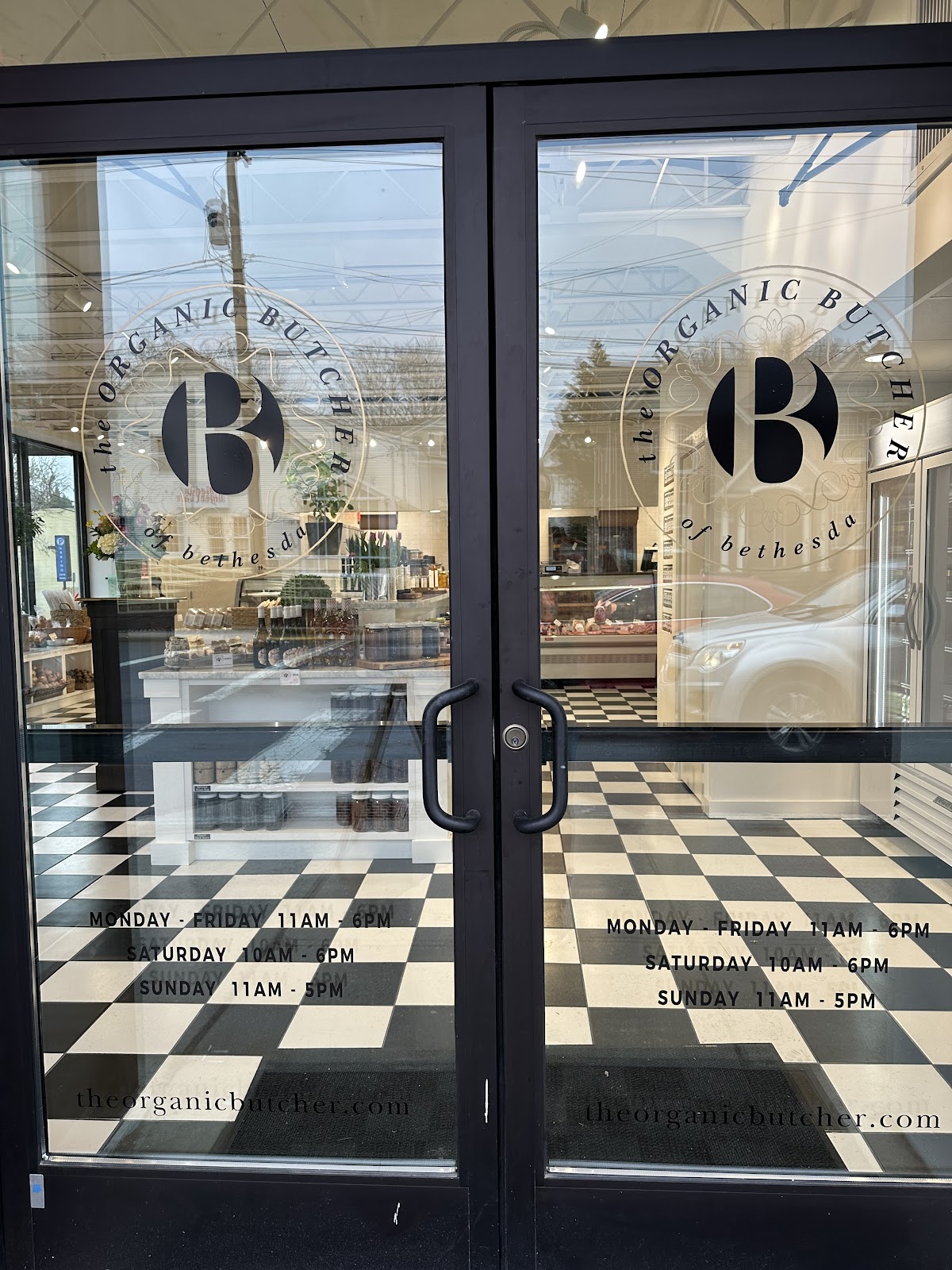 The Organic Butcher of Bethesda interior