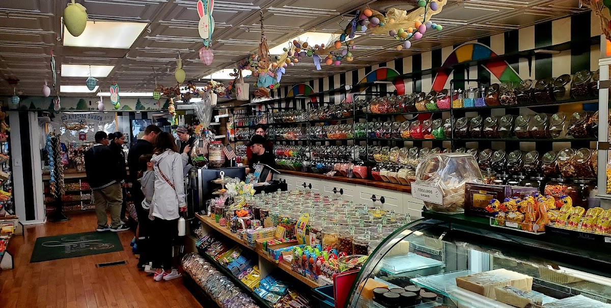 Photo of Naper Nuts & Sweets