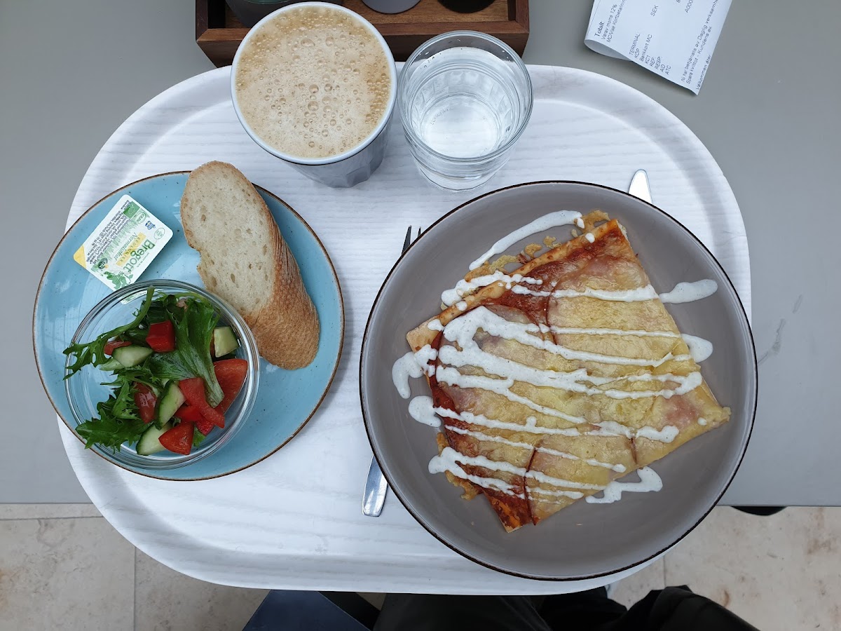 Café Glasade Gården interior