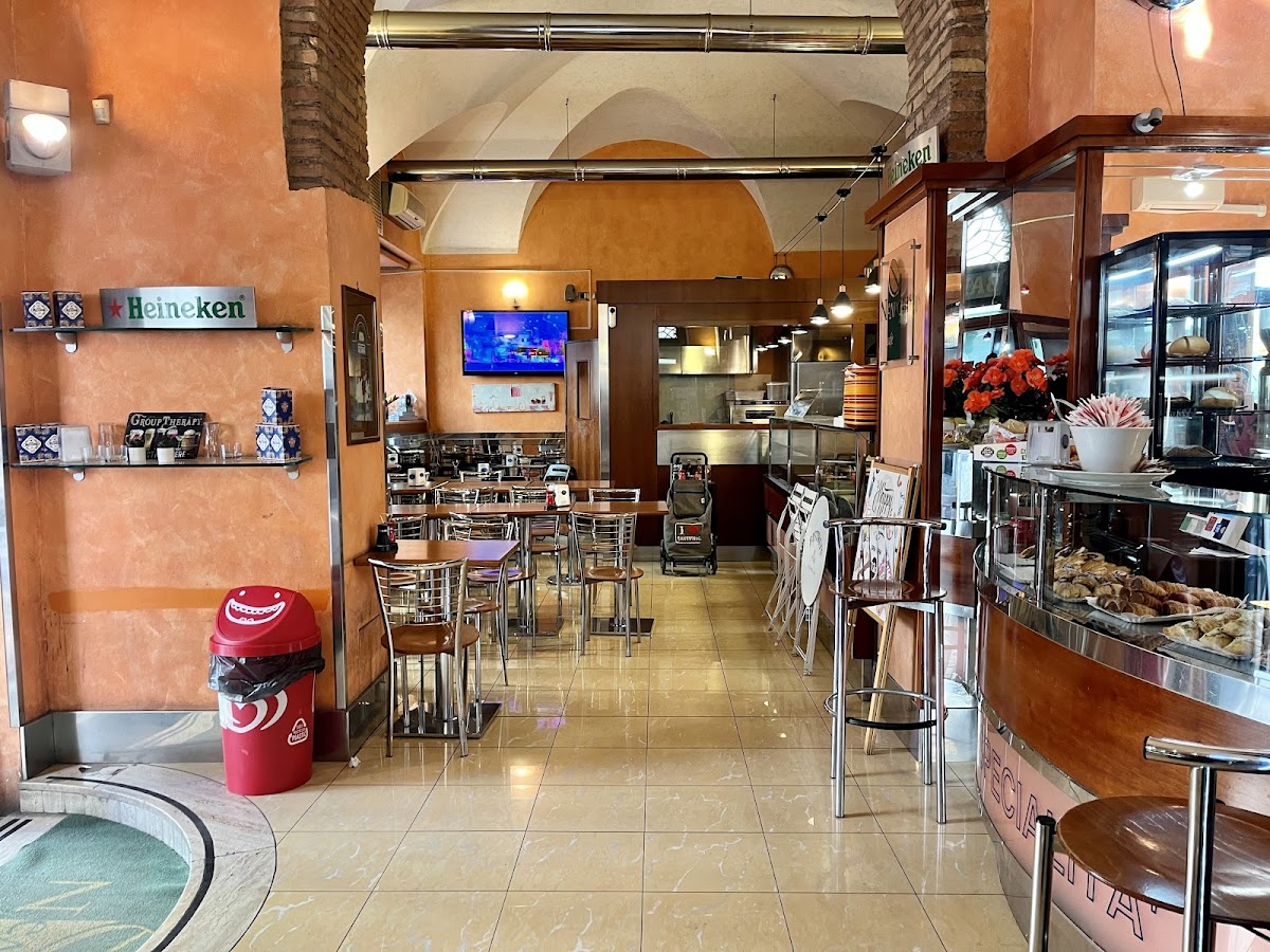 Photo of Neapolis Caffè